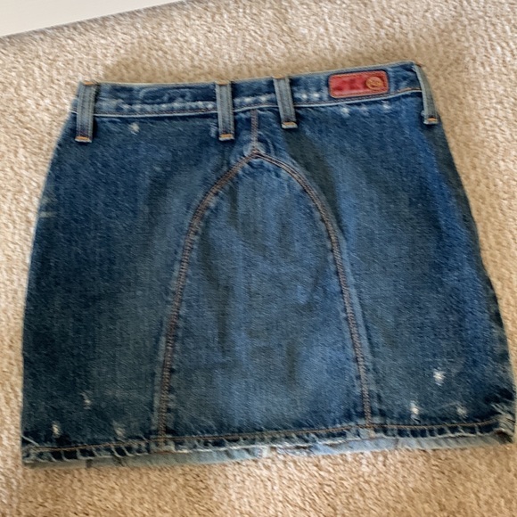 Skirt size 2 - Picture 2 of 2